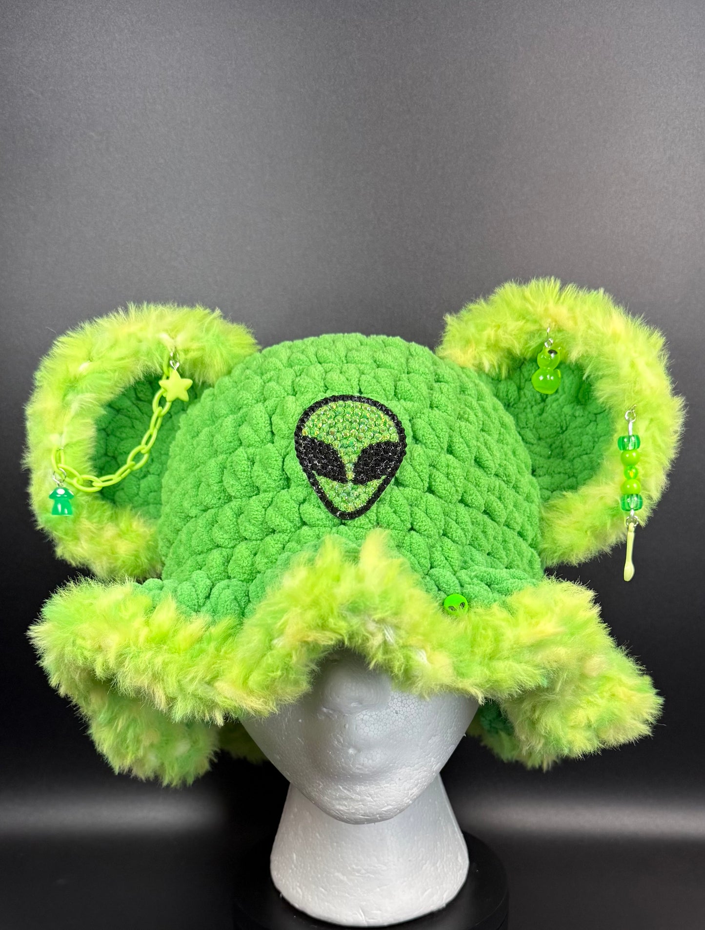 Green Alien👽
