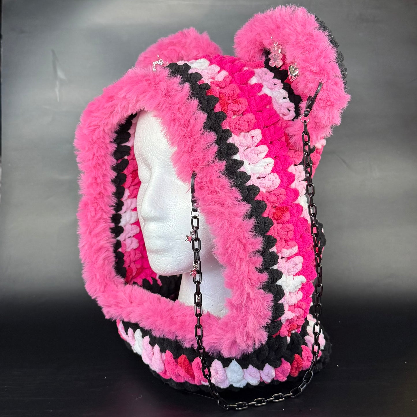 Alison Wonderland Pink