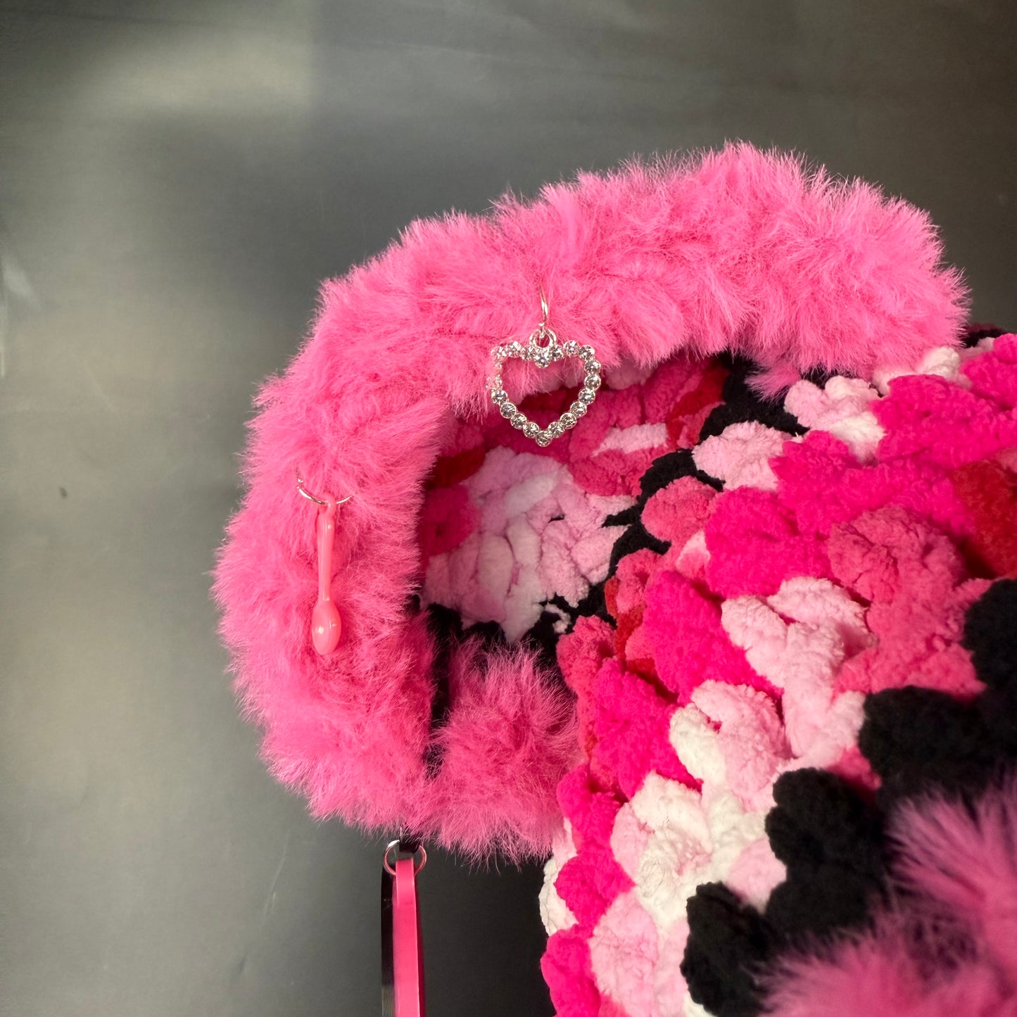 Alison Wonderland Pink