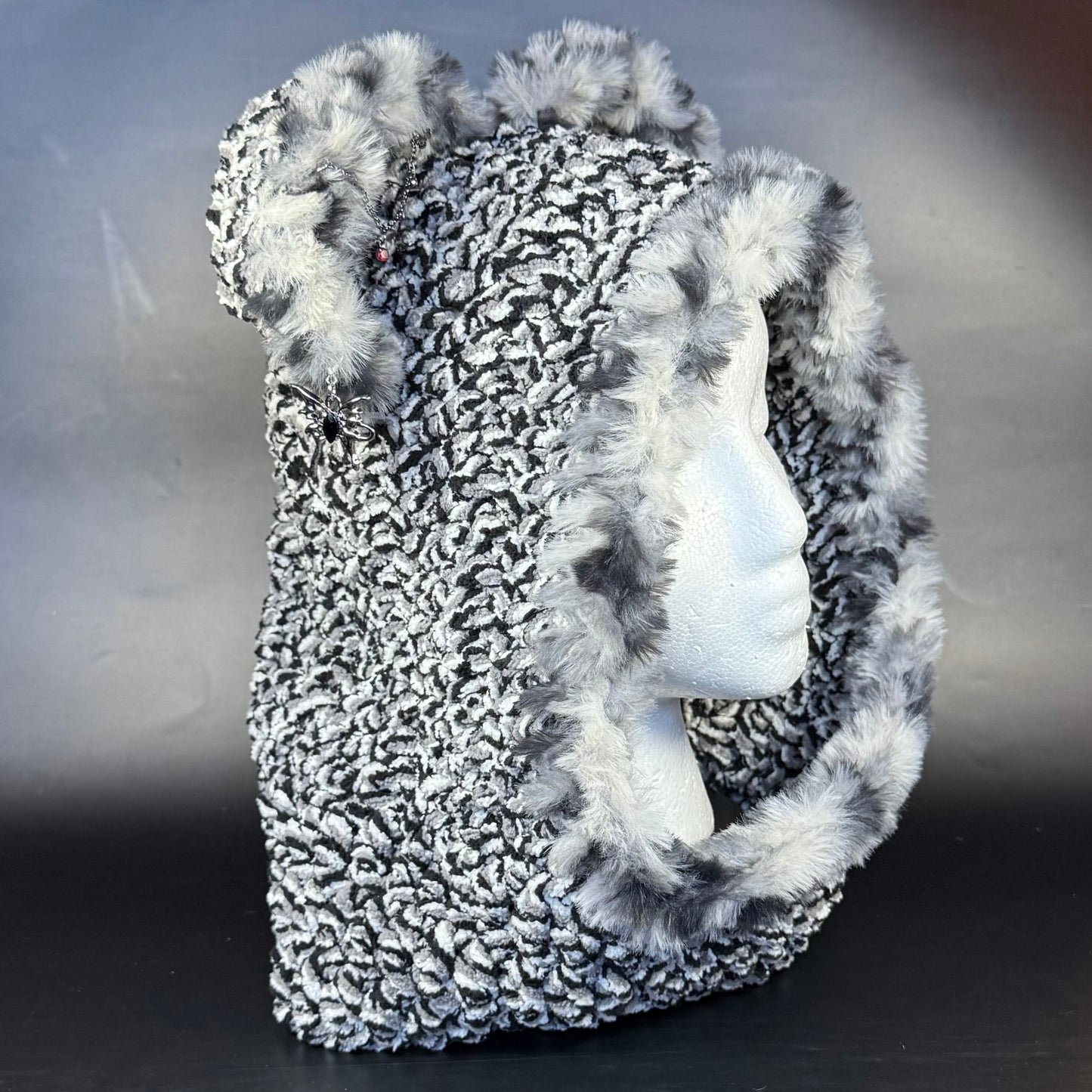 Black and White🕸️